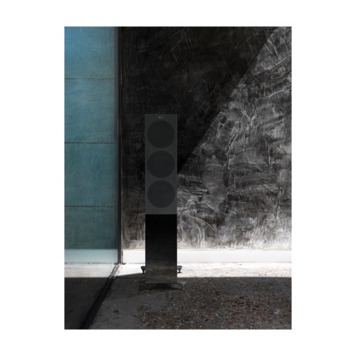 KEF R7