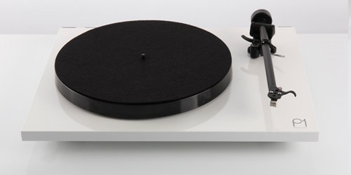 Rega Planar 1 Plus + (Rega Carbon) 