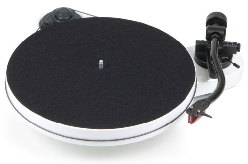 Pro-Ject RPM 1 Carbon + (2M-Red)