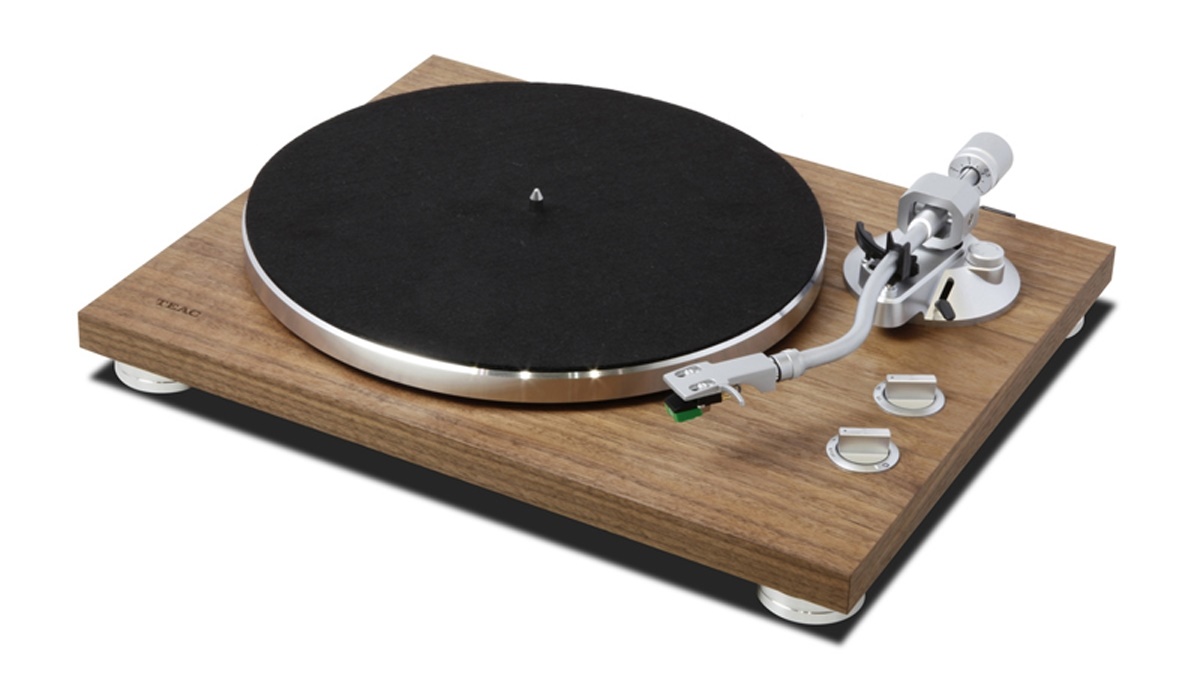 TEAC TN-400BT +(Audiotechnika AT-VM95E)