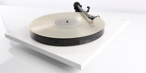 Rega Planar 1 Plus + (Rega Carbon) 