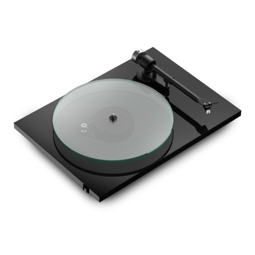 Pro-Ject T2W + (Sumiko Rainier)