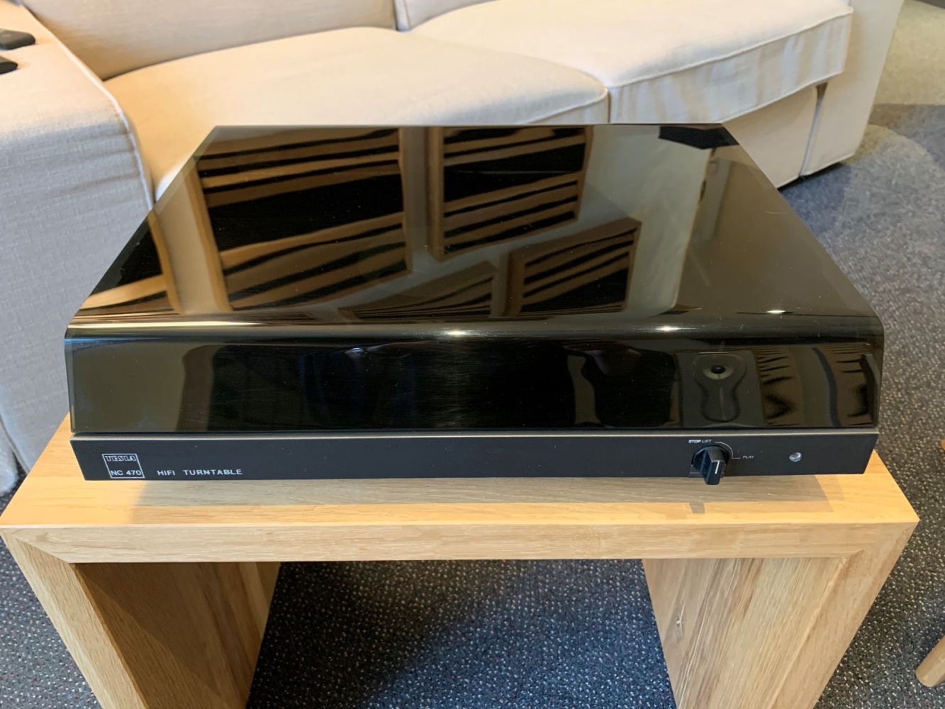 Gramofon Tesla NC 470 