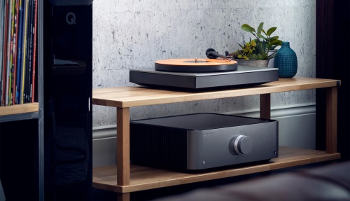 Cambridge Audio Alva TT Pro-Ject Dřevěná strana DS2 – ořech – termín stále zjišťujeme s továrnou – jakmile bude k dispozici, budu vás informovat!2
