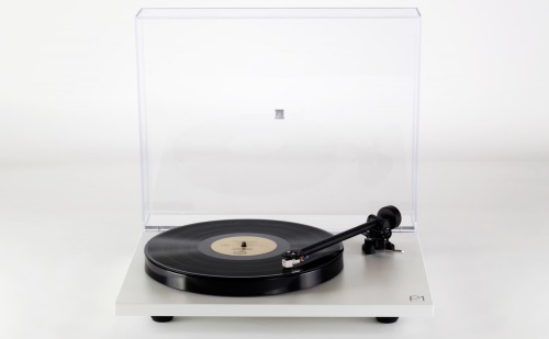 Rega Planar 1 + (Rega Carbon) 