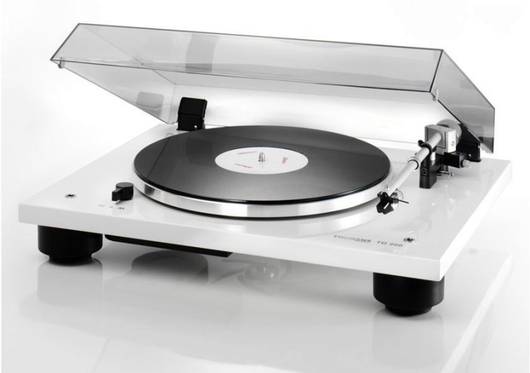 Thorens TD 206