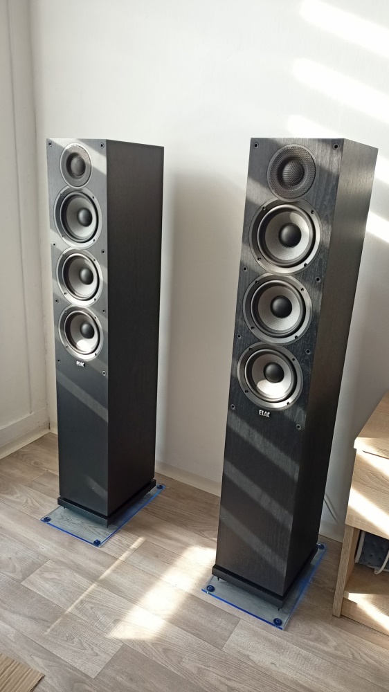 Elac Debut 2.0 F5.2 | elac.jpg