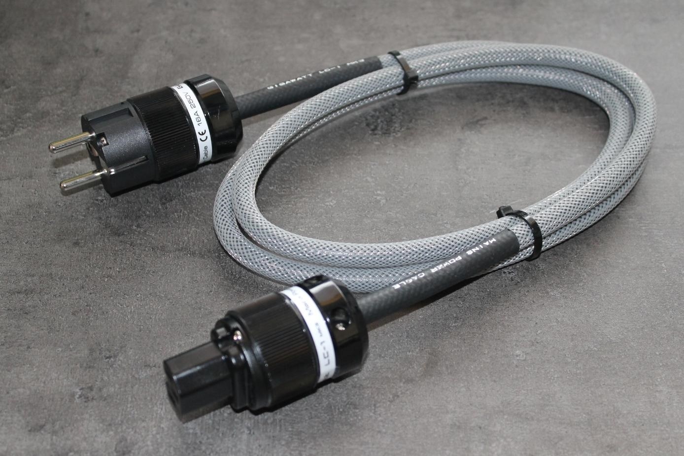 Gigawatt LC-1 MK3 - 1m